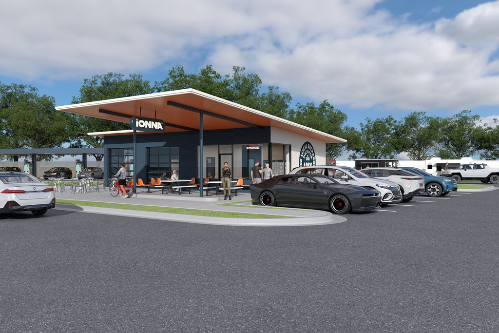 Image illustrant l'article: Ionna amorce la construction de sa première « Rechargerie » et fait du neuf avec du vieux