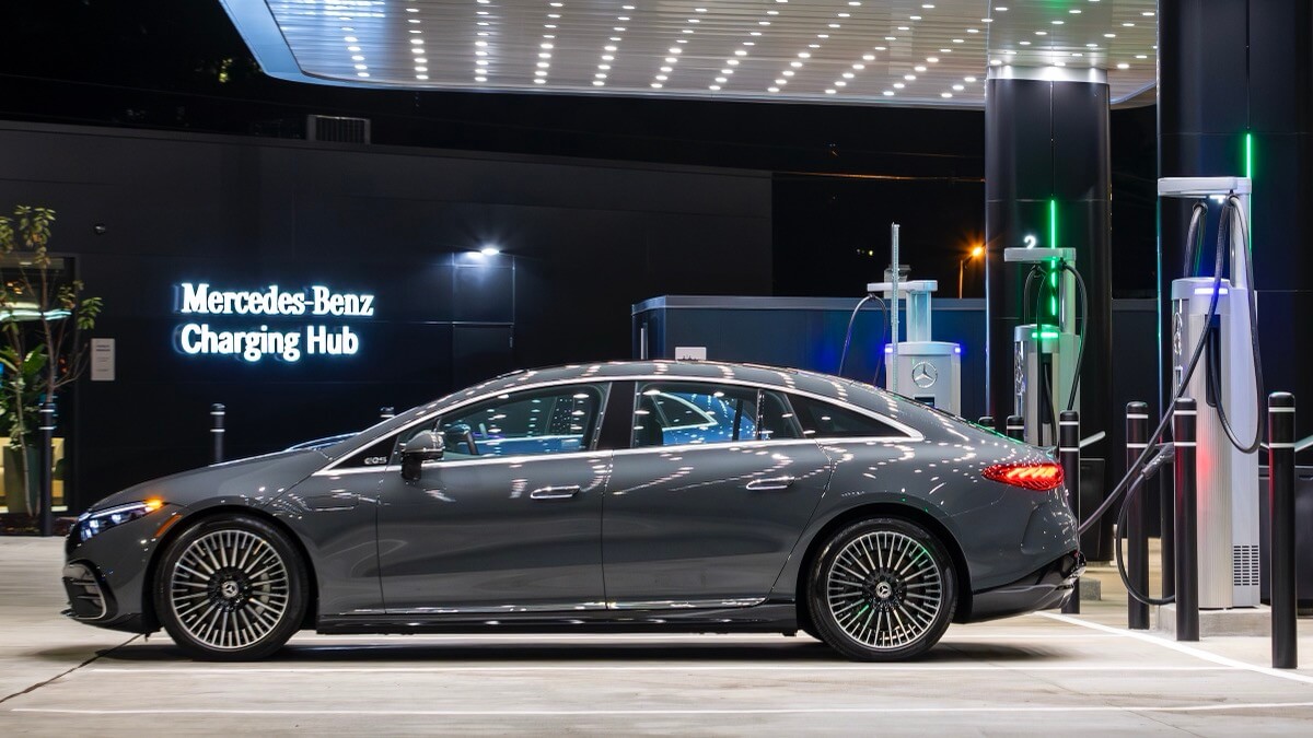 Mercedes Benz lance une peinture capable de produire de l’énergie solaire