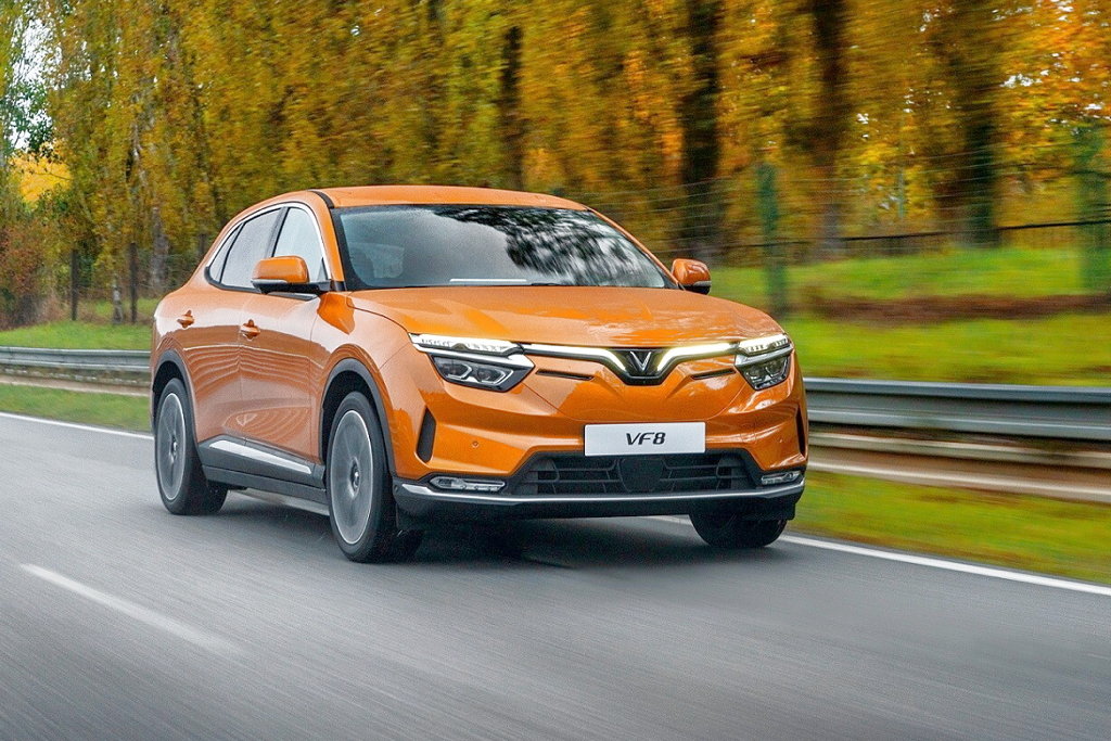 Image illustrant l'article: Québec pourrait revoir l’interdiction des véhicules à essence en 2035