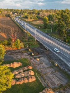 Route 104 : Québec abandonne l&rsquo;élargissement