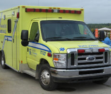 Collision avec un tracteur de déneigement : un homme dans un état critique