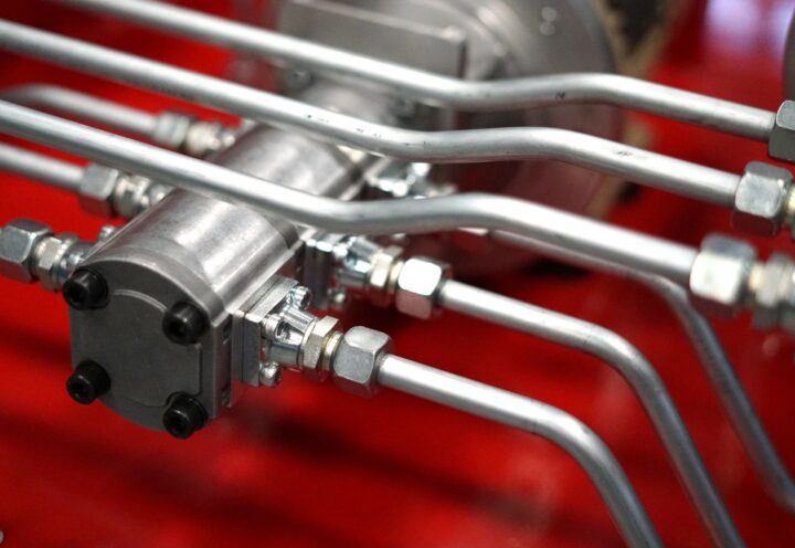 Moteur hydraulique : fonctionnement et applications essentielles