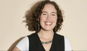 Une chanteuse de La Prairie à La Voix