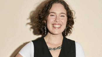 Une chanteuse de La Prairie à La Voix