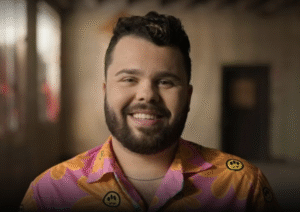 Brendan Mikan passe du web à la télé