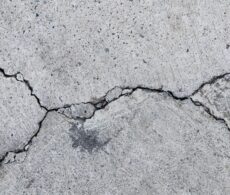 Pourquoi les fissures de fondations sont si fréquentes au Québec