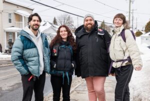 Travail de rue : tendre la main aux gens en marge