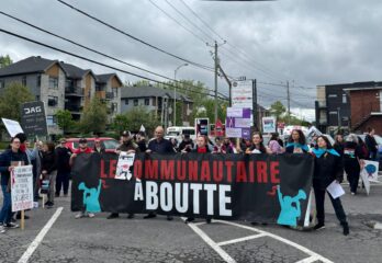 «Karaoké des indignés» : Le communautaire fait entendre sa voix à Saint-Constant