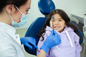 Peur du dentiste? Nos conseils pour des rendez-vous sans stress en famille