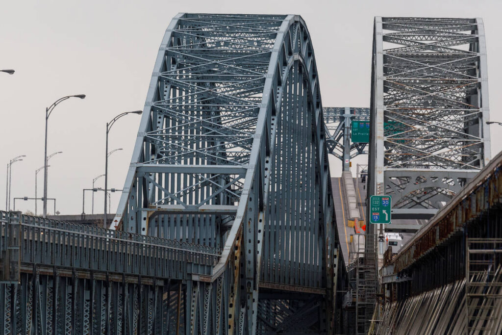 Image illustrant l'article: Fermeture complète de bretelles d’accès sur le pont Mercier ce soir