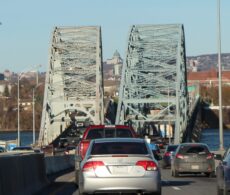 Toutes les voies ouvertes sur le pont Mercier