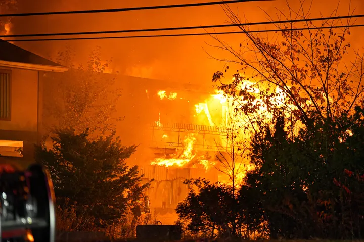 Saint-Constant : deux incendies suspects en moins de 24 heures