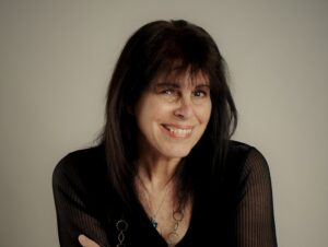 Roman : Sylvie Gobeil s’intéresse à l’artiste de vaudeville Éva Tanguay